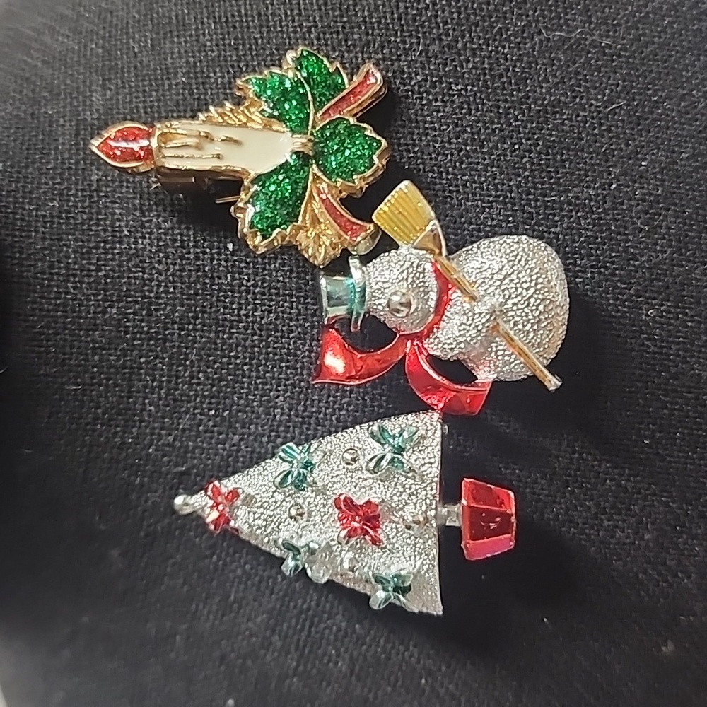 Vintage Festive Holiday Brooch 3 Pc Set
